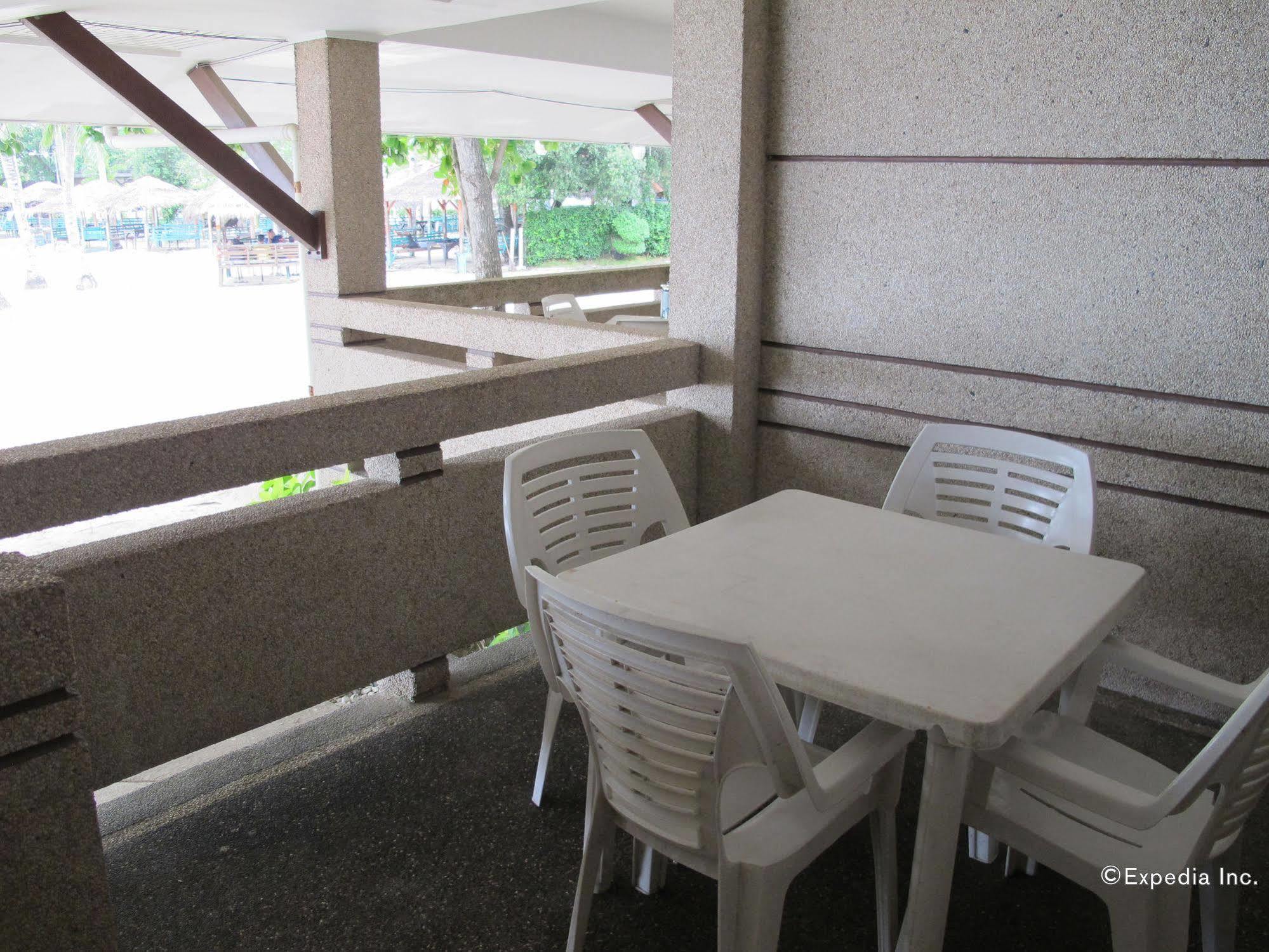 Bluefins Resort Đảo Mactan Ngoại thất bức ảnh