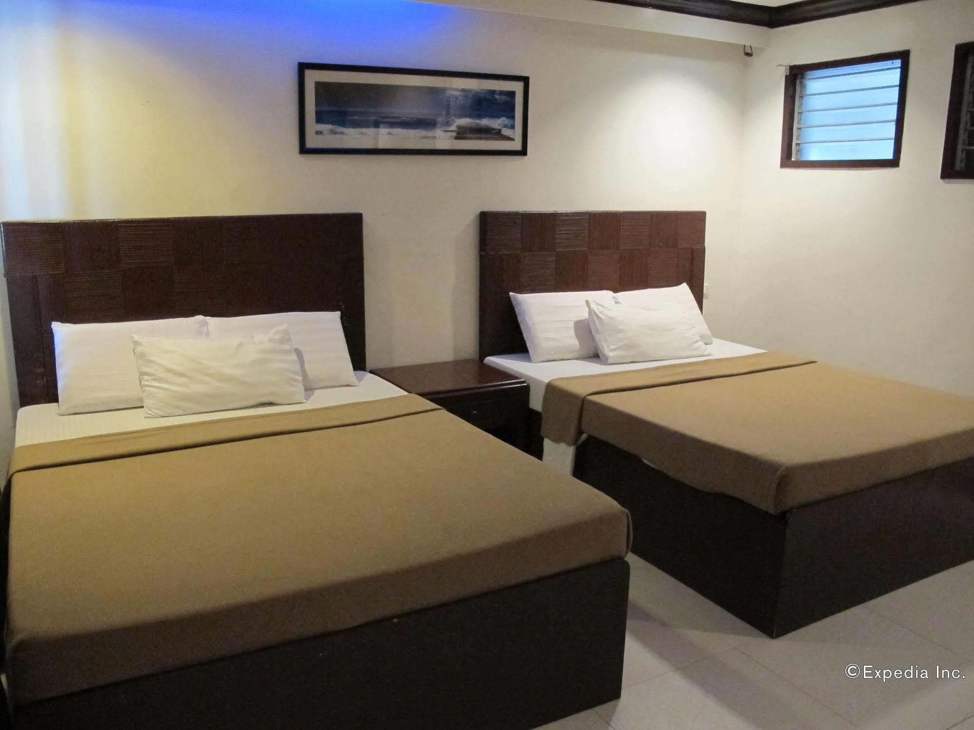 Bluefins Resort Đảo Mactan Ngoại thất bức ảnh