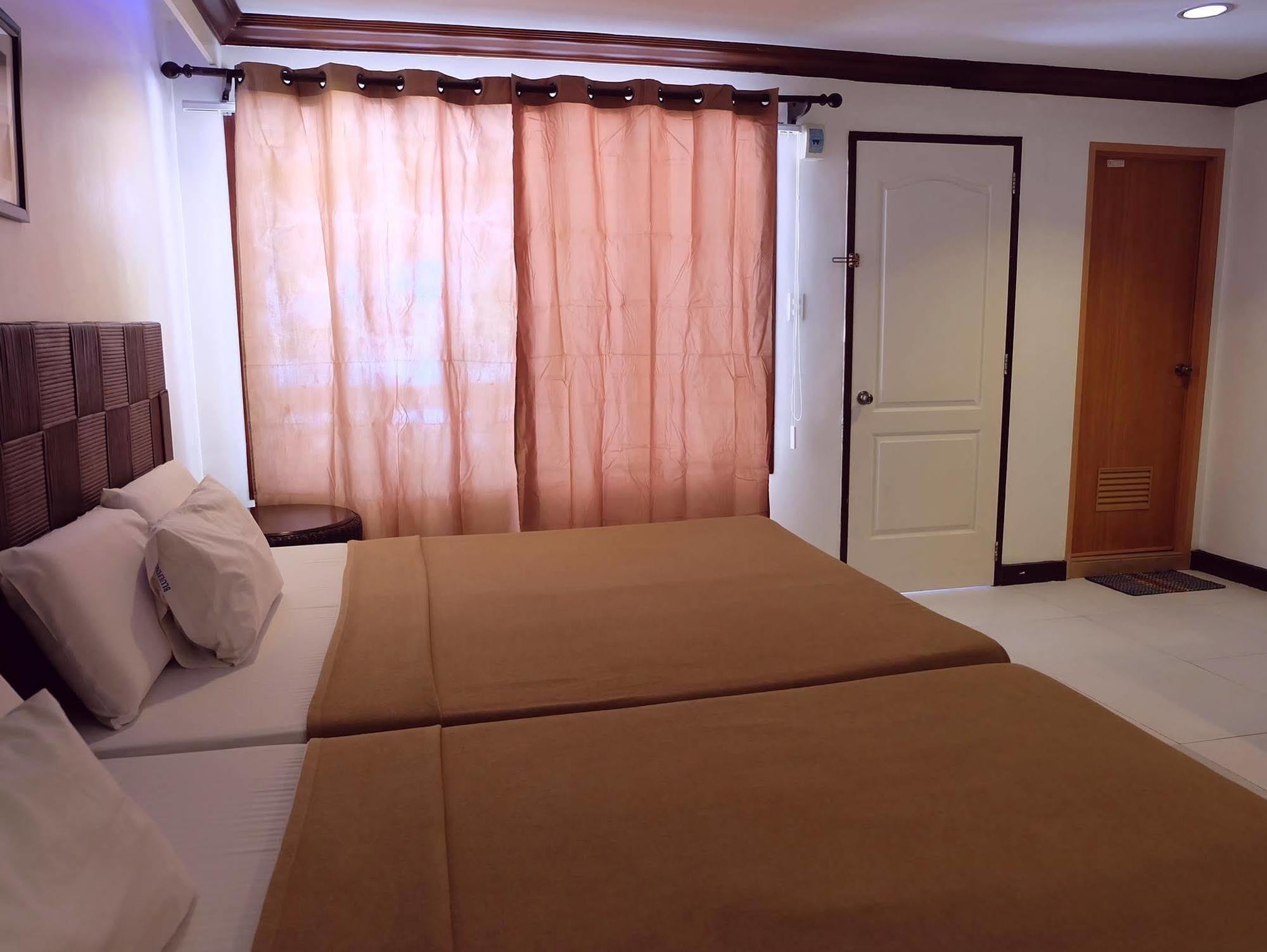 Bluefins Resort Đảo Mactan Ngoại thất bức ảnh