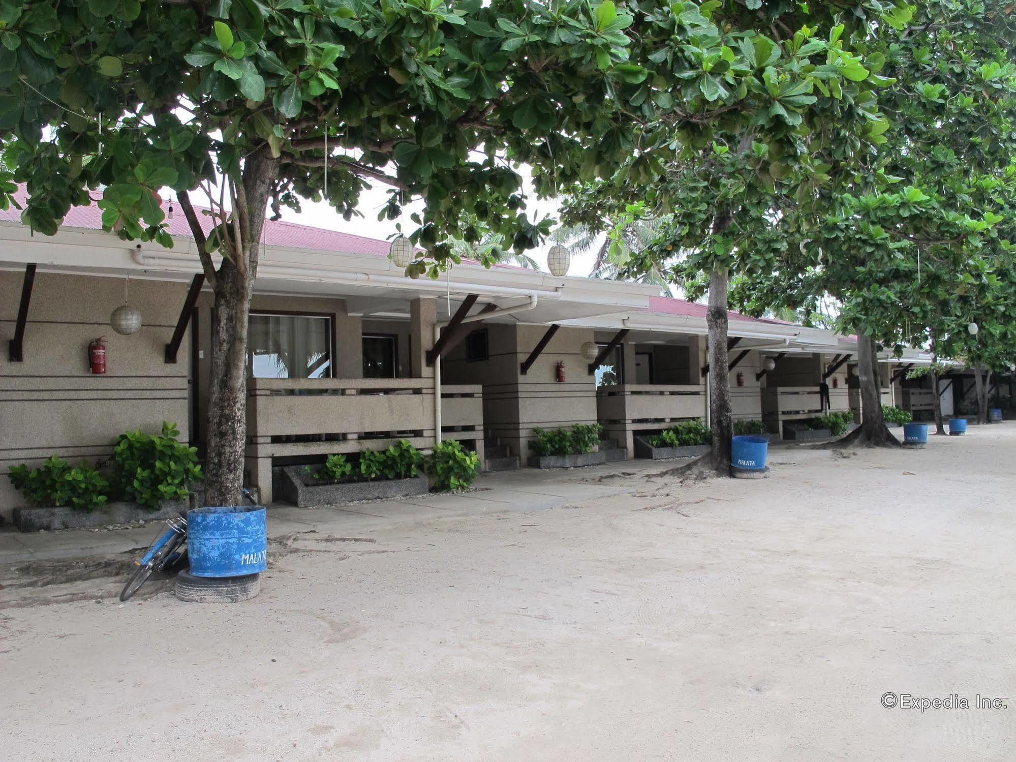 Bluefins Resort Đảo Mactan Ngoại thất bức ảnh